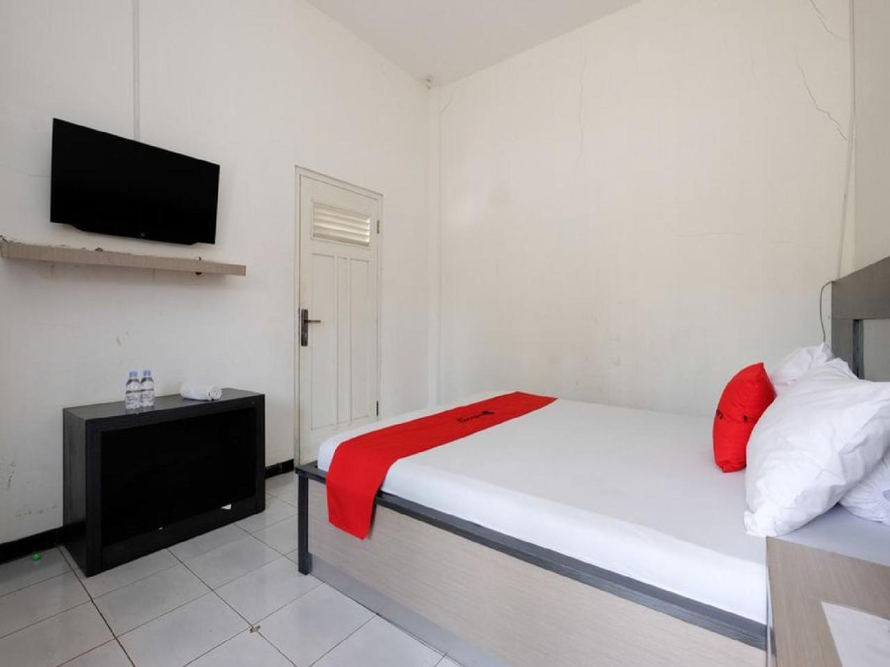 RedDoorz near Moro Mall Purwokerto Zewnętrze zdjęcie