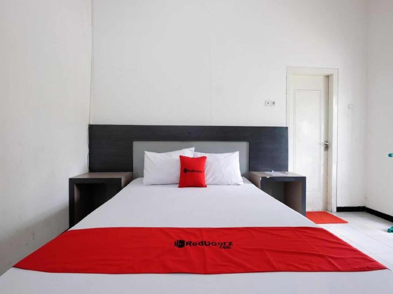 RedDoorz near Moro Mall Purwokerto Zewnętrze zdjęcie
