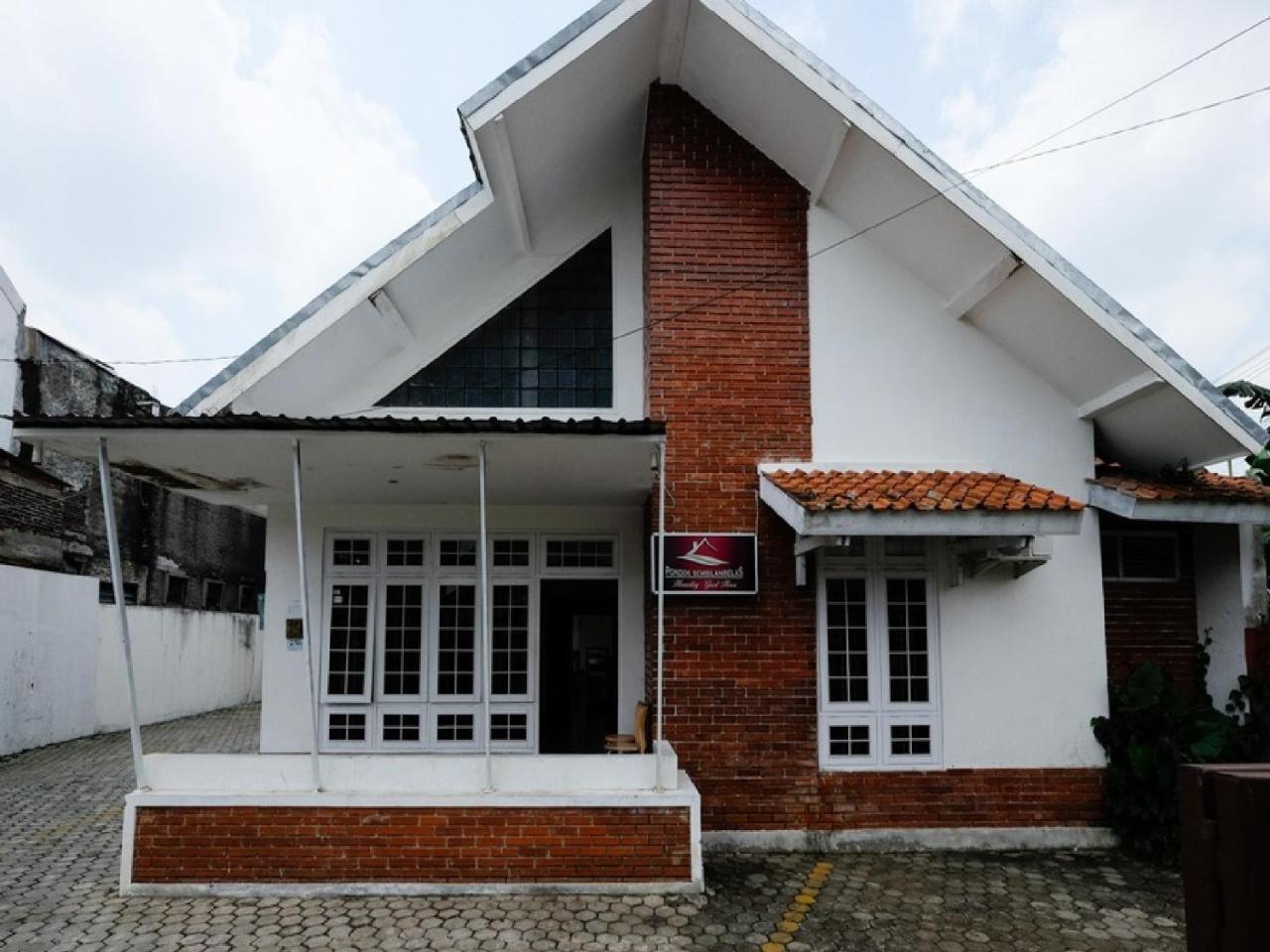 RedDoorz near Moro Mall Purwokerto Zewnętrze zdjęcie