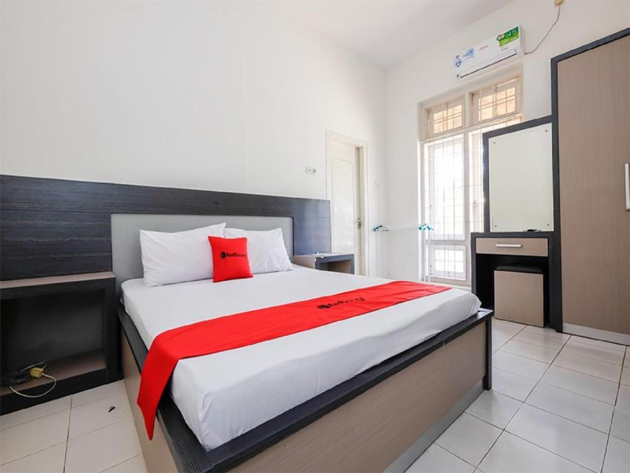 RedDoorz near Moro Mall Purwokerto Zewnętrze zdjęcie
